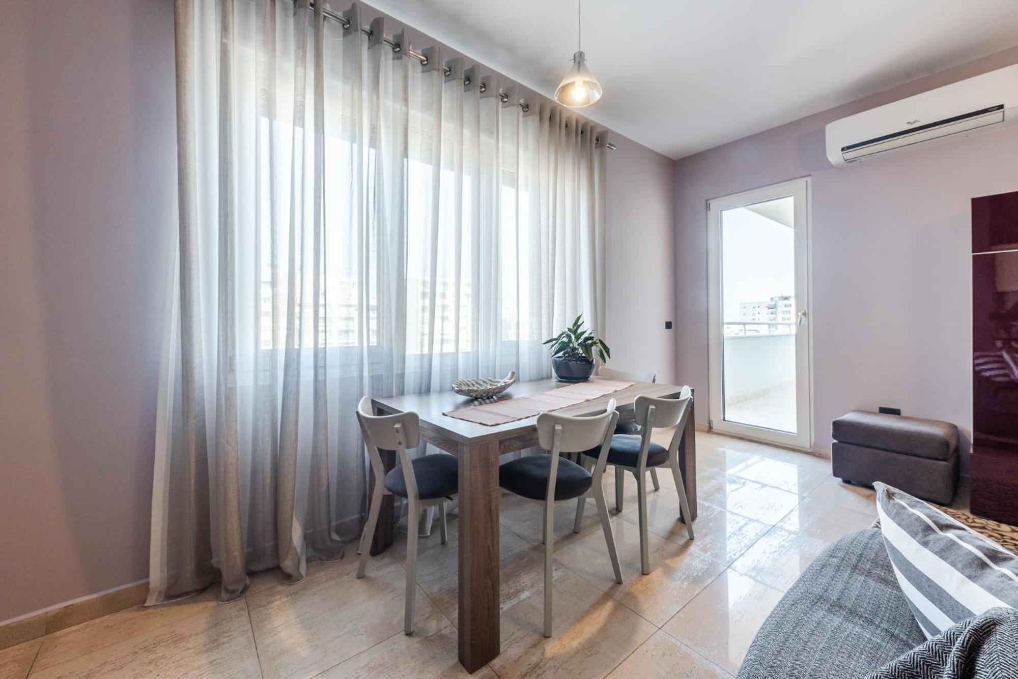Main Square Apartment Durrës Exterior foto